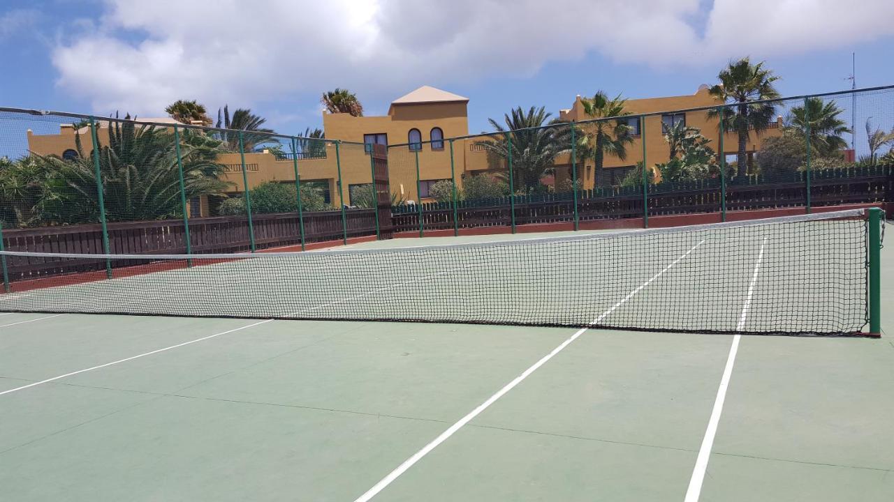 Tamarindo I piscinas de agua salada - fibra óptica Apartamento Corralejo Exterior foto