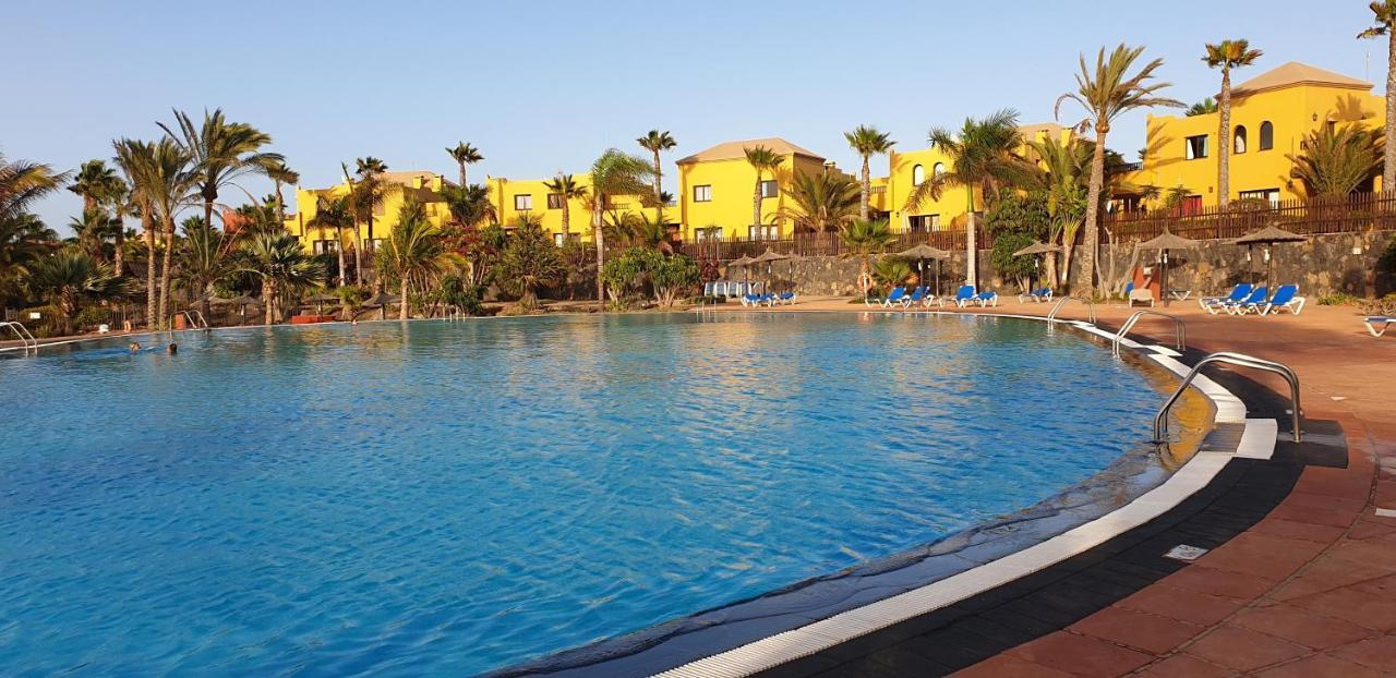 Tamarindo I piscinas de agua salada - fibra óptica Apartamento Corralejo Exterior foto