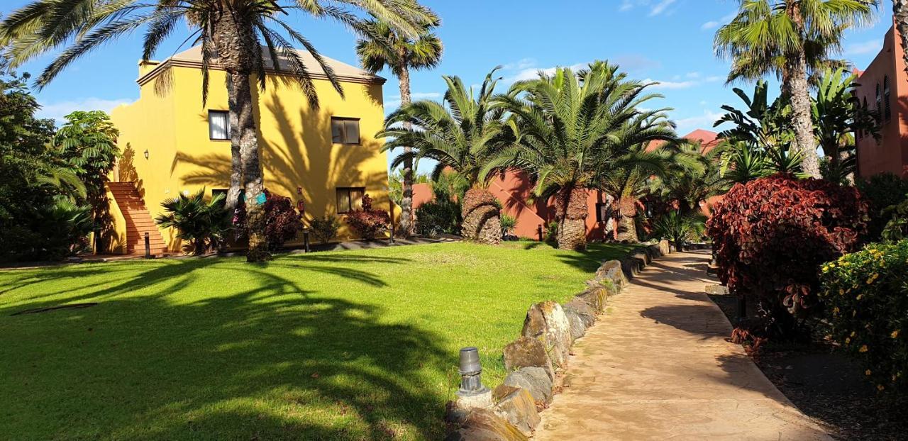 Tamarindo I piscinas de agua salada - fibra óptica Apartamento Corralejo Exterior foto
